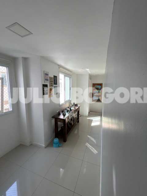 b1f6a374-21e5-43ee-b00d-e4b78b - 12