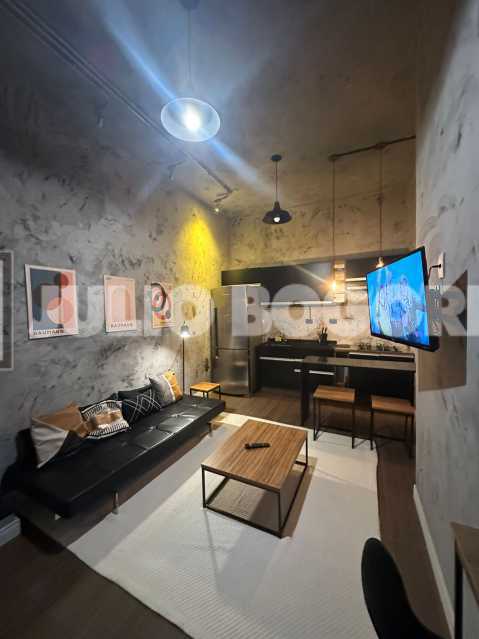 WhatsApp Image 2025-09-25 at 1 - 8