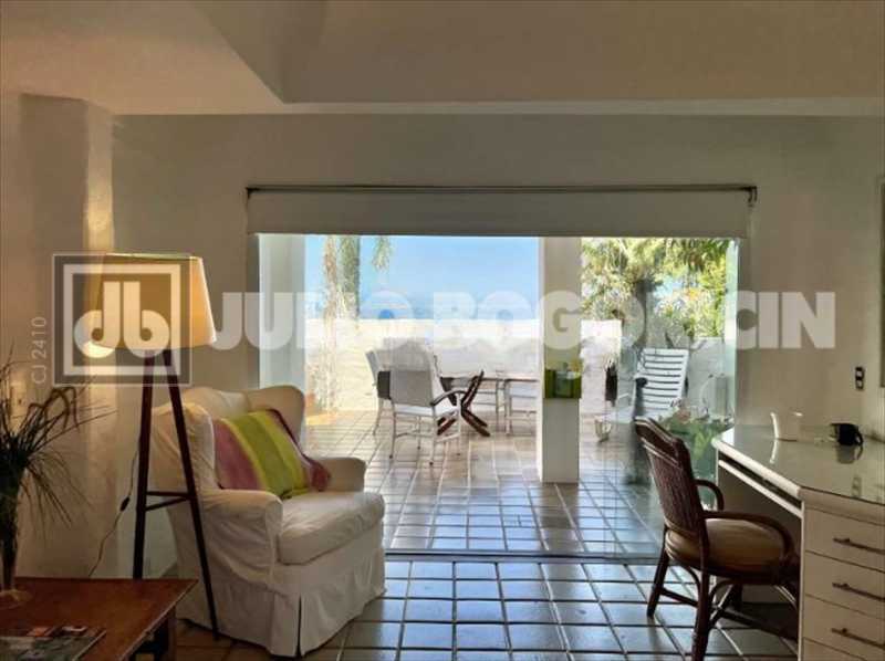 WhatsApp Image 2025-09-25 at 1 - 9