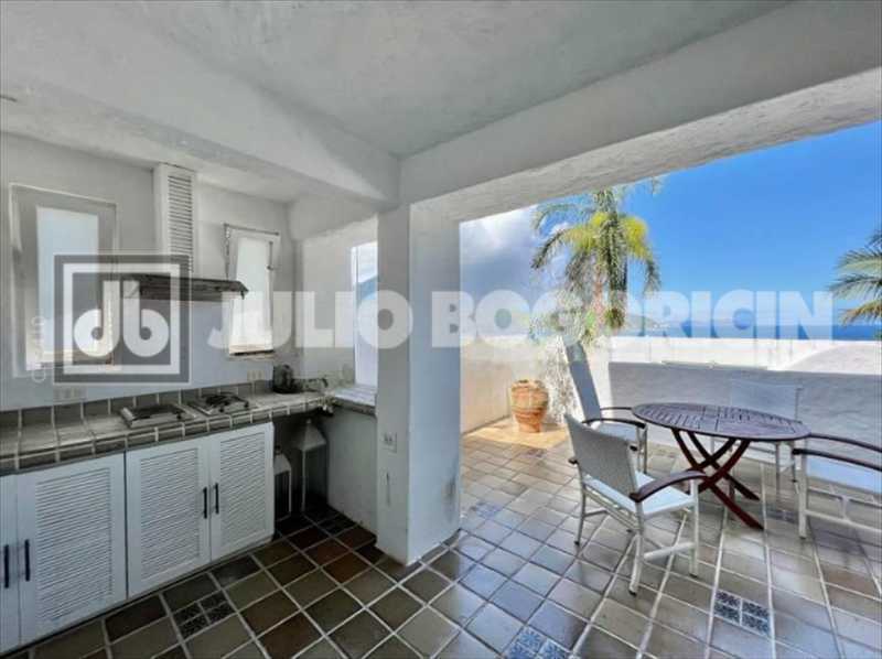 WhatsApp Image 2025-09-25 at 1 - 10