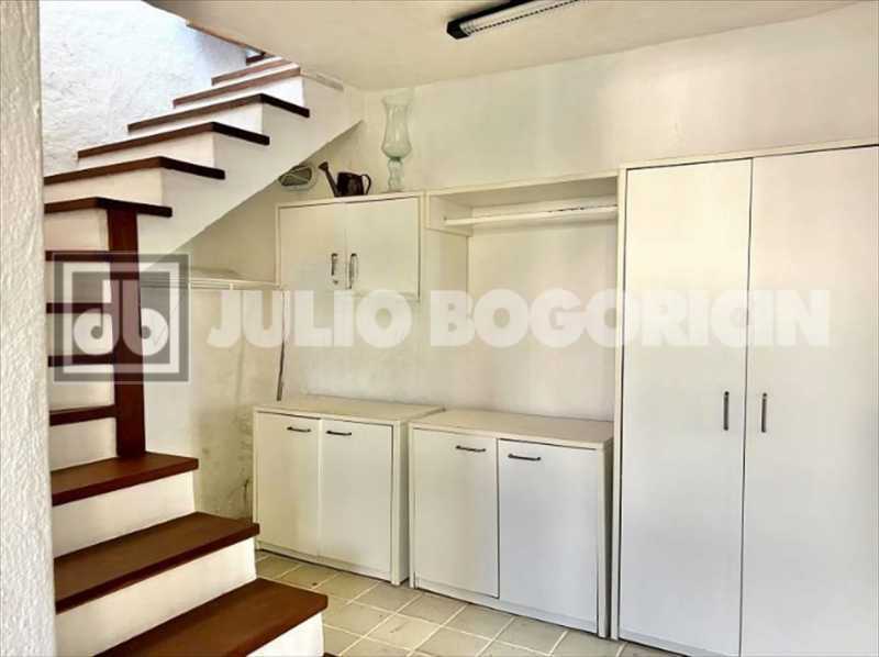 WhatsApp Image 2025-09-25 at 1 - 12