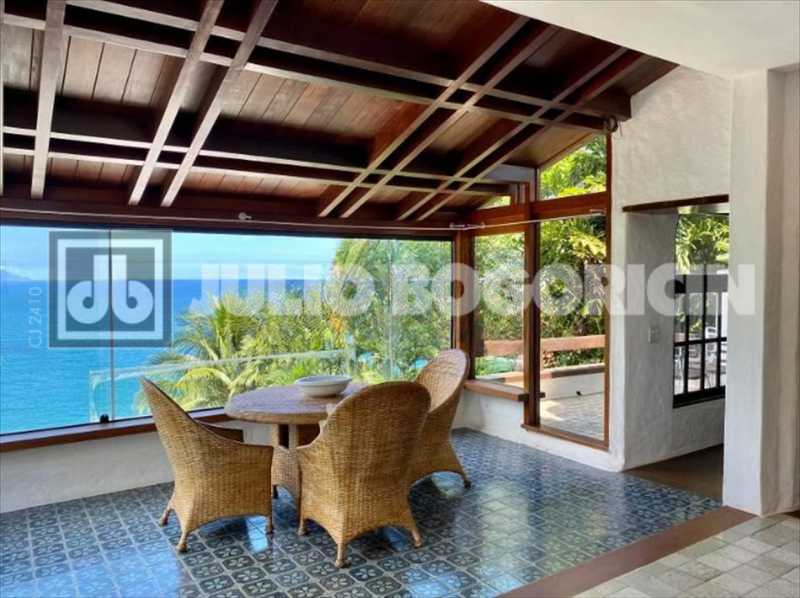 WhatsApp Image 2025-09-25 at 1 - 30