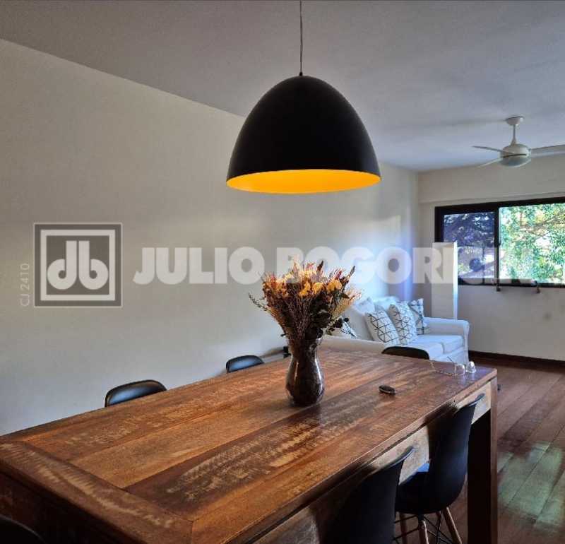 7fe81d23-307a-4c3a-a8e1-f17bbd - 7