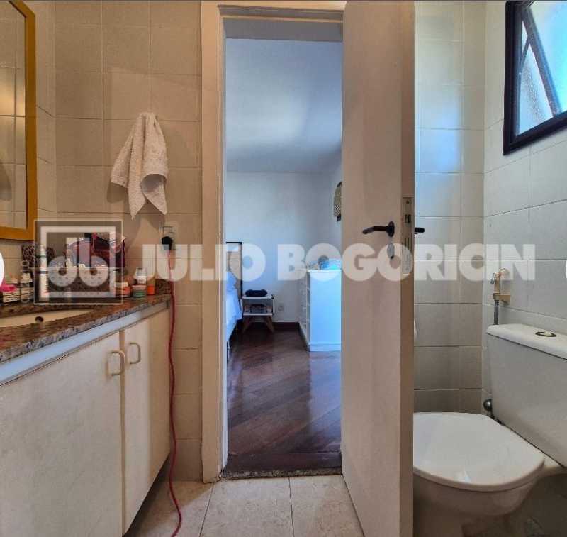 80d9e3af-563f-4e8d-b931-fc9994 - 26