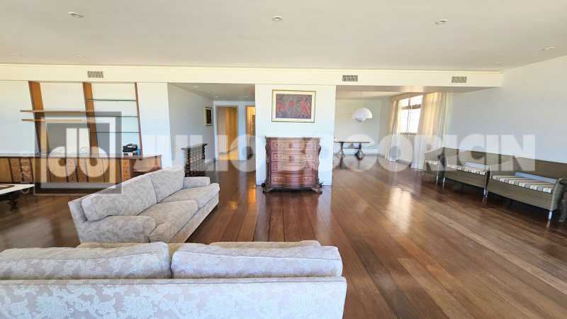 WhatsApp Image 2025-09-30 at 1 - 10