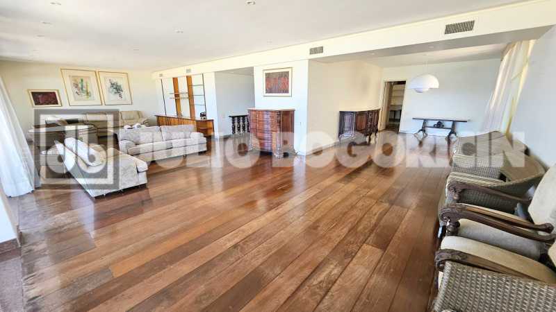 WhatsApp Image 2025-09-30 at 1 - 11