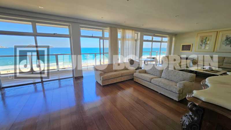 WhatsApp Image 2025-09-30 at 1 - 7