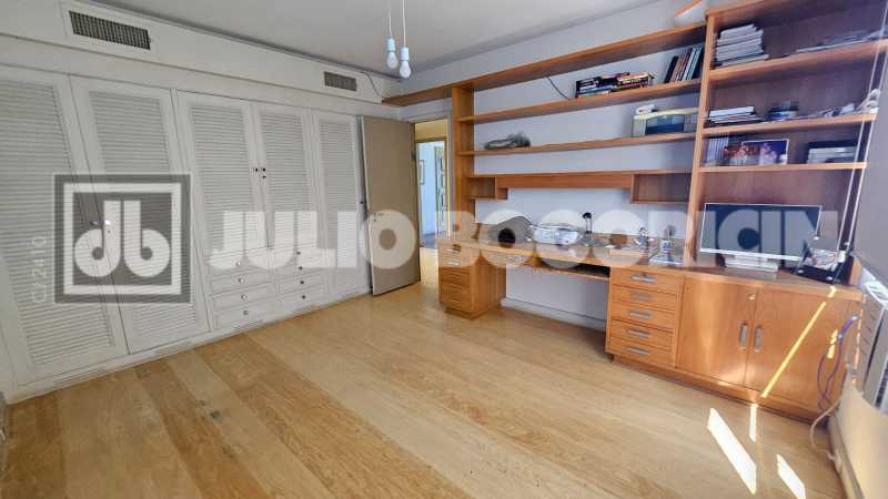 WhatsApp Image 2025-09-30 at 1 - 12