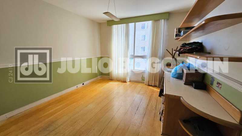 WhatsApp Image 2025-09-30 at 1 - 13