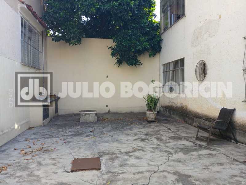 a0a551c7-9e35-490b-8847-b07c0c - 16