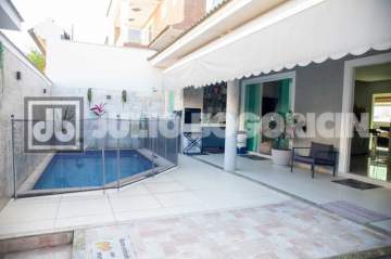 Linda casa em condomínio/ Pechincha/ 04 dormitórios/ 03 suítes/ Piscina/ Área gourmet/ Agende sua visita! - JBJ601896 Linda casa em condomínio/ Pechincha/ 04 dormitórios/ 03 suítes/ Piscina/ Área gourmet/ Agende sua visita! - JBJ601896