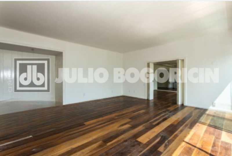 WhatsApp Image 2025-09-29 at 1 - 8