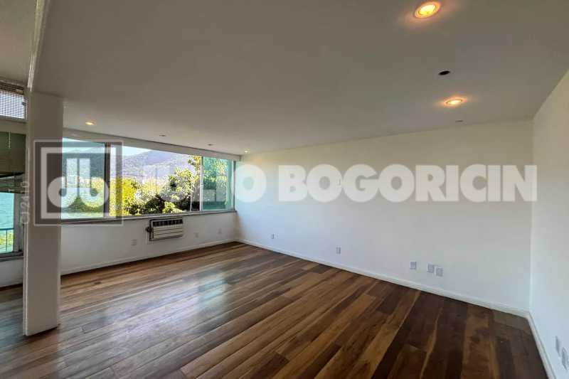 WhatsApp Image 2025-09-30 at 1 - 6