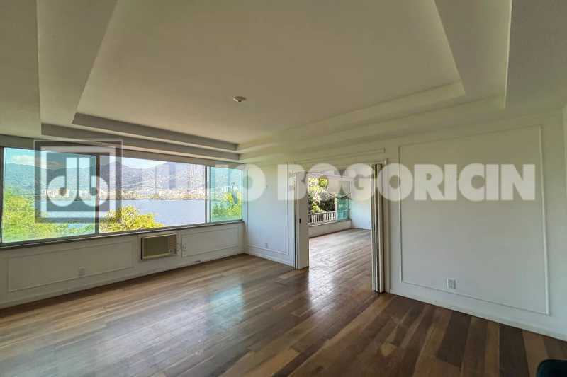 WhatsApp Image 2025-09-30 at 1 - 2