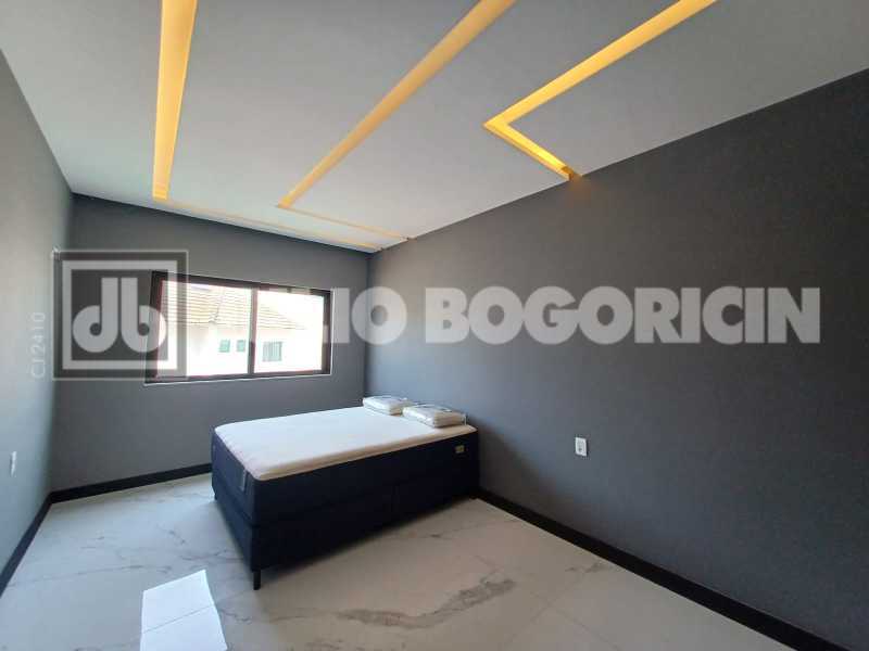 0774f4be-2307-4ef4-be7a-47dc72 - 25