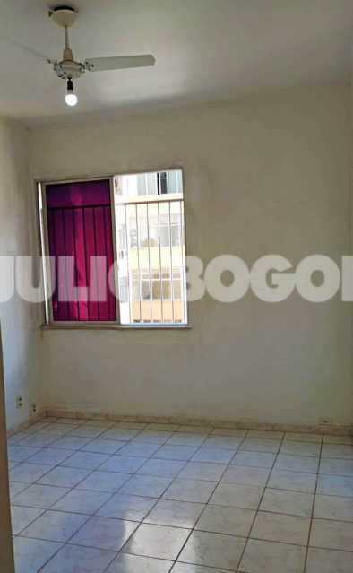 B.Constante -13 - 12