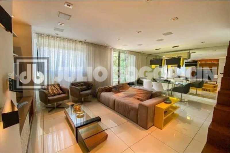 WhatsApp Image 2025-10-02 at 1 - 12