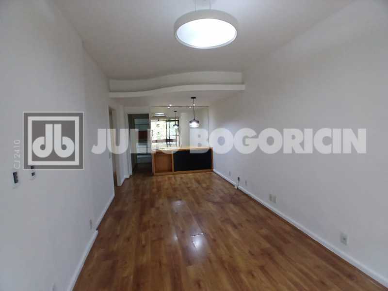 4c227d52-d82b-49a0-8168-4123cb - 1