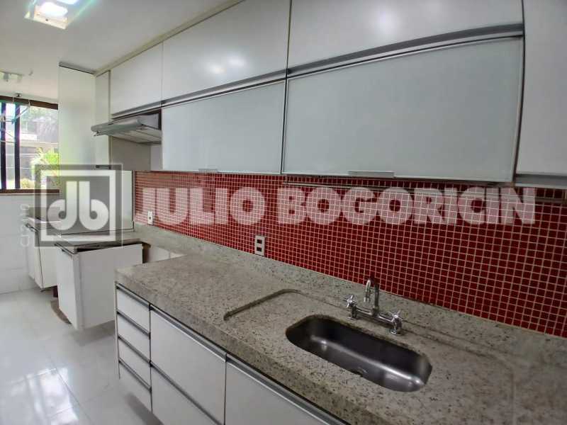 4720a19f-d672-4231-8c35-0411ba - 24