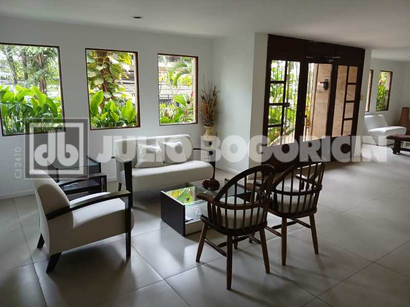 a8649207-7b99-4dd1-84ad-2e2a4d - 27