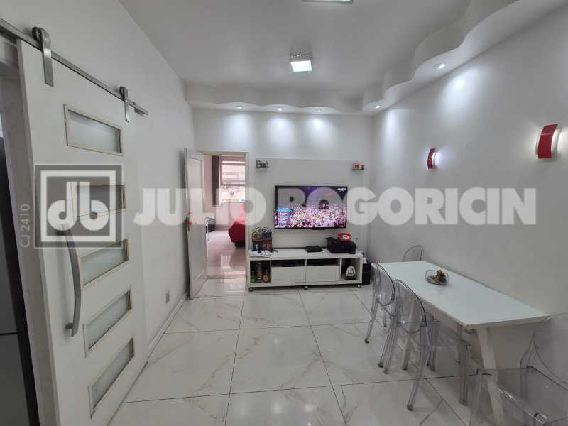 WhatsApp Image 2025-10-03 at 1 - 9