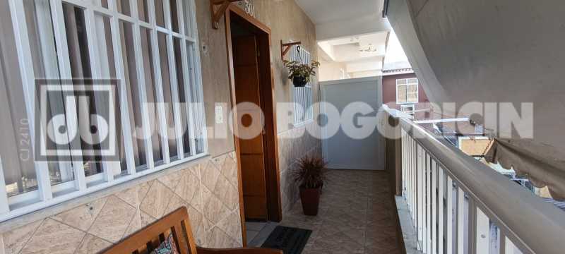 22 VARANDÃO FRONTAL. - 22