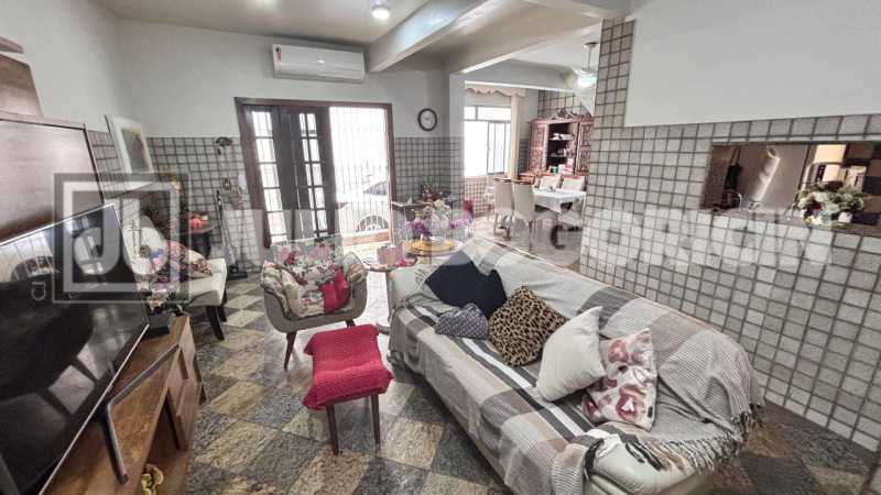 5e78e302-0fe5-4784-ad71-359567 - 5