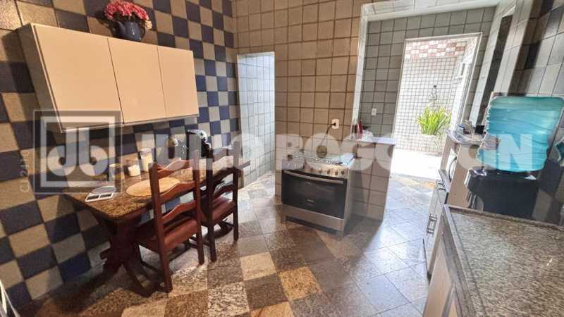 ae49df31-1268-4f32-9b5c-3bc7db - 12