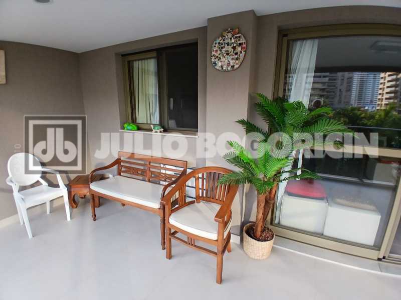 d8673a8e-ab78-4641-bfb5-81ba00 - 1