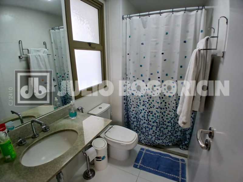 d47959d7-0767-4b4d-be31-e838f8 - 16