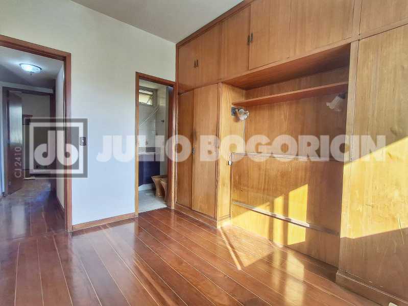 Conheça 20250926_154107 do imóvel - Ótimo Apartamento, salão, sacada, 2 qts, 1suíte, próximo. 10 minutos Metrô Saens Pena, Tijuca. - JBT207193 - 11 20250926_154107 - 11