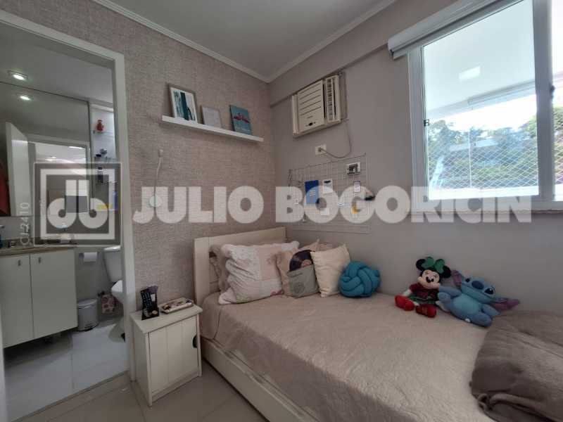 Conheça WhatsApp Image 2025-10-04 at 1 do imóvel - Freguesia Magnifico apartamento 4quartos 2suites Piscina Churrasqueira infra total.Localização privilegiada! - JBJ40397 - 12 WhatsApp Image 2025-10-04 at 1 - 12