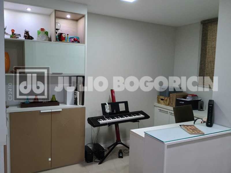 Conheça WhatsApp Image 2025-10-04 at 1 do imóvel - Freguesia Magnifico apartamento 4quartos 2suites Piscina Churrasqueira infra total.Localização privilegiada! - JBJ40397 - 17 WhatsApp Image 2025-10-04 at 1 - 17