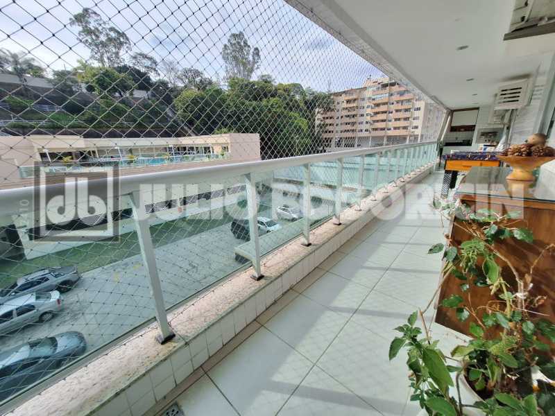 Conheça WhatsApp Image 2025-10-04 at 1 do imóvel - Freguesia Magnifico apartamento 4quartos 2suites Piscina Churrasqueira infra total.Localização privilegiada! - JBJ40397 - 6 WhatsApp Image 2025-10-04 at 1 - 6