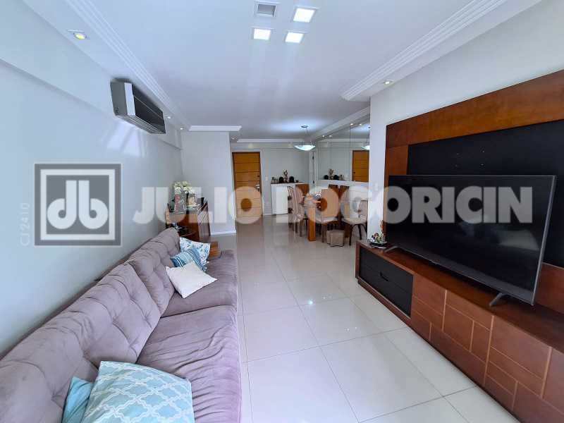 Conheça WhatsApp Image 2025-10-08 at 0 do imóvel - Freguesia Magnifico apartamento 4quartos 2suites Piscina Churrasqueira infra total.Localização privilegiada! - JBJ40397 - 4 WhatsApp Image 2025-10-08 at 0 - 4