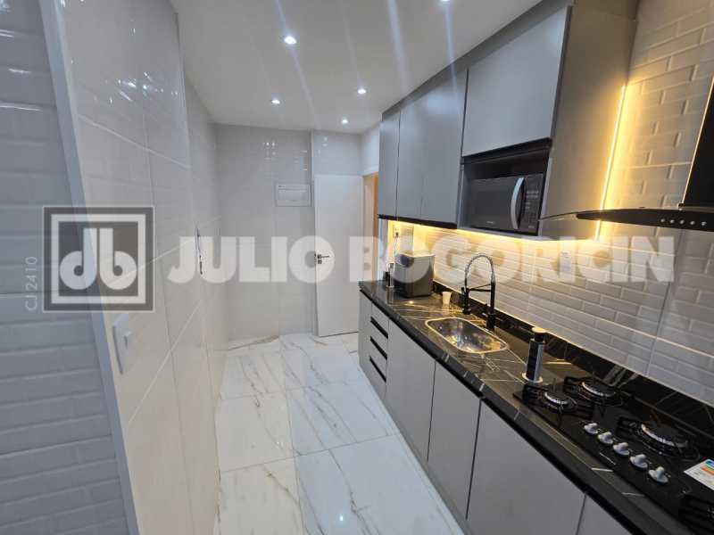 b3b4d50e-d71e-4472-8b14-a5818d - 24