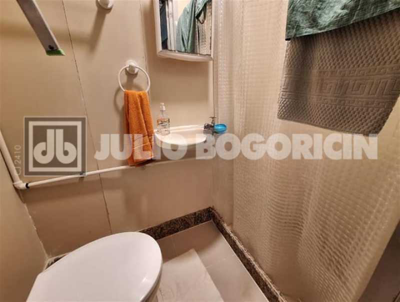 WhatsApp Image 2025-10-10 at 1 - 4