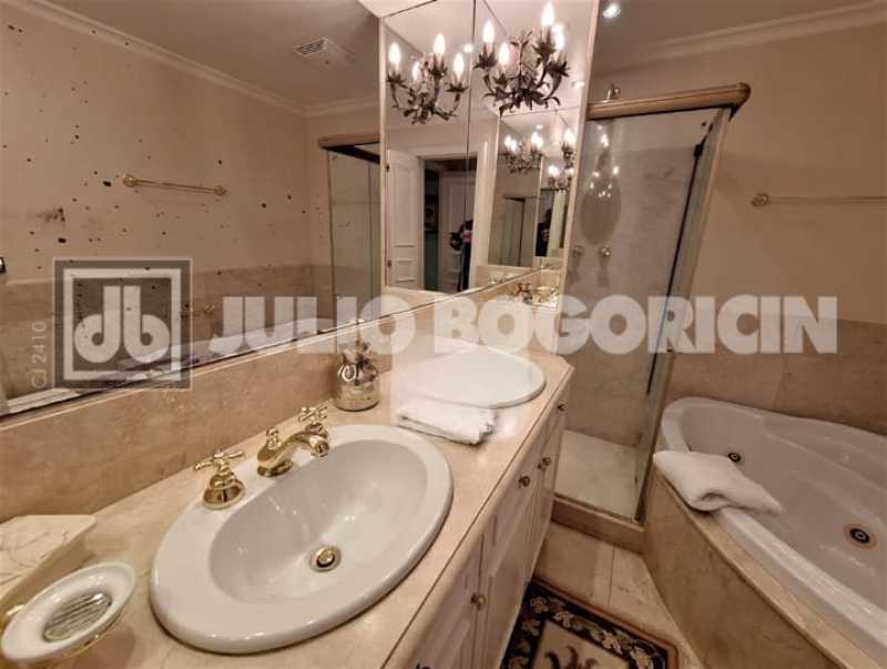 WhatsApp Image 2025-10-10 at 1 - 9