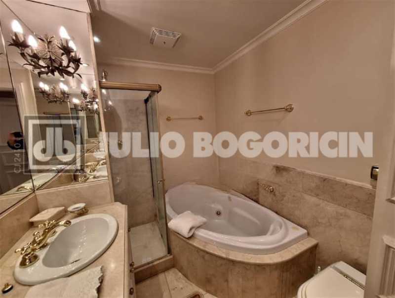 WhatsApp Image 2025-10-10 at 1 - 11