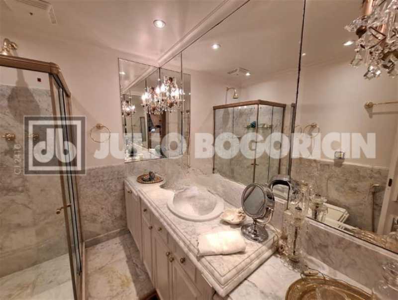 WhatsApp Image 2025-10-10 at 1 - 17