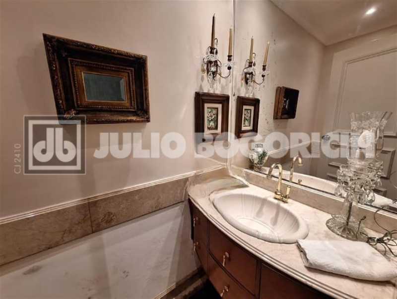 WhatsApp Image 2025-10-10 at 1 - 25