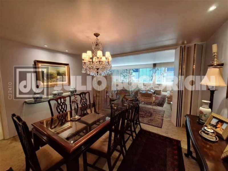 WhatsApp Image 2025-10-10 at 1 - 27