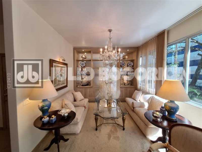 WhatsApp Image 2025-10-10 at 1 - 31