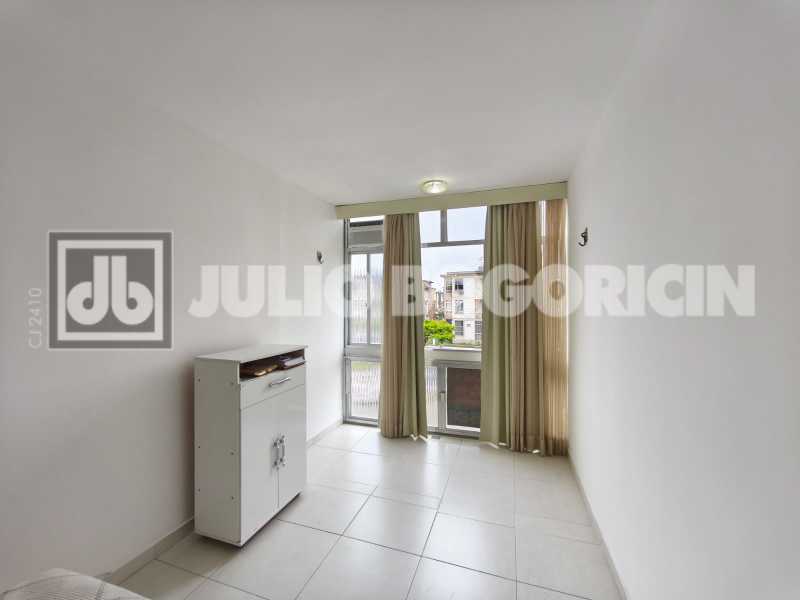 JBI37781 22. - 22