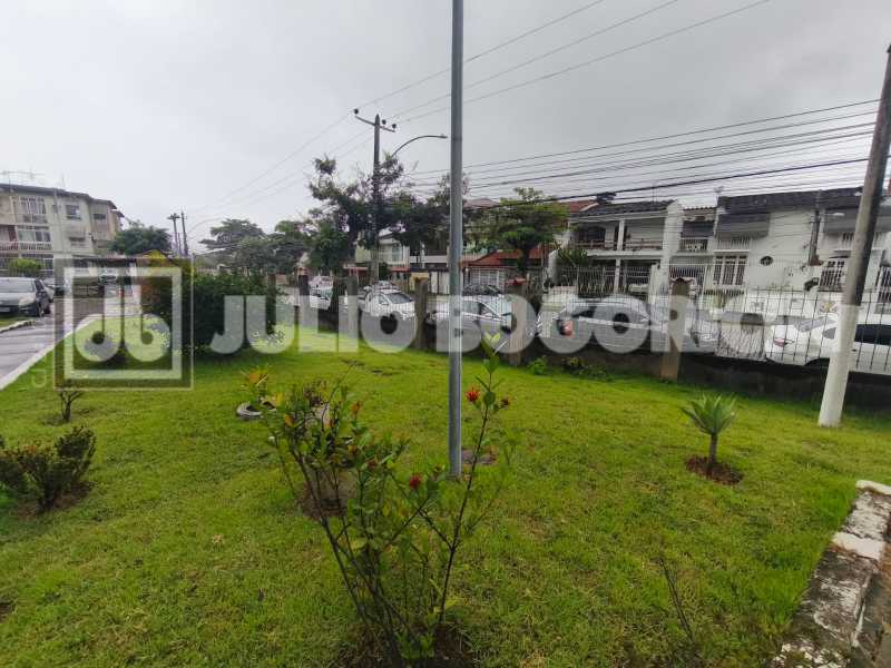 JBI37781 25. - 25