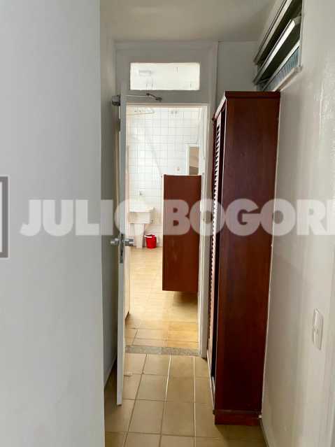 WhatsApp Image 2025-10-09 at 3 - 4