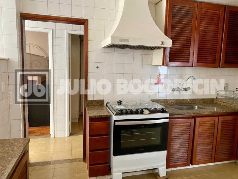 WhatsApp Image 2025-10-09 at 3 - 17