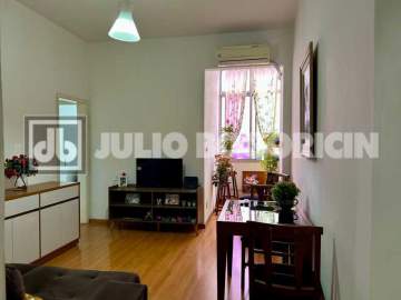 Imperdível - Apartamento á venda, 10 minutos do Metrô Saens Pena, frente, andar médio, Sala, 2 Quartos sendo 1 suíte, Banheiro social com box blindex, Cozinha com armários planejados e Área de serviço. - JBT207205