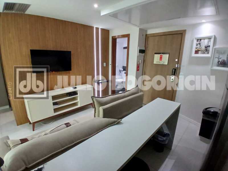 f1c559b7-227f-4e94-b06c-3eee22 - 18