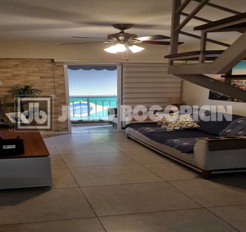 Conheça WhatsApp Image 2025-10-11 at 1 do imóvel - Linda Cobertura/ Taquara/ Jacarepaguá/ 03 dormitórios/ 02 vagas/ Suíte/ Infraestrutura/ Agende sua visita! - JBJ52728 - 3 WhatsApp Image 2025-10-11 at 1 - 3